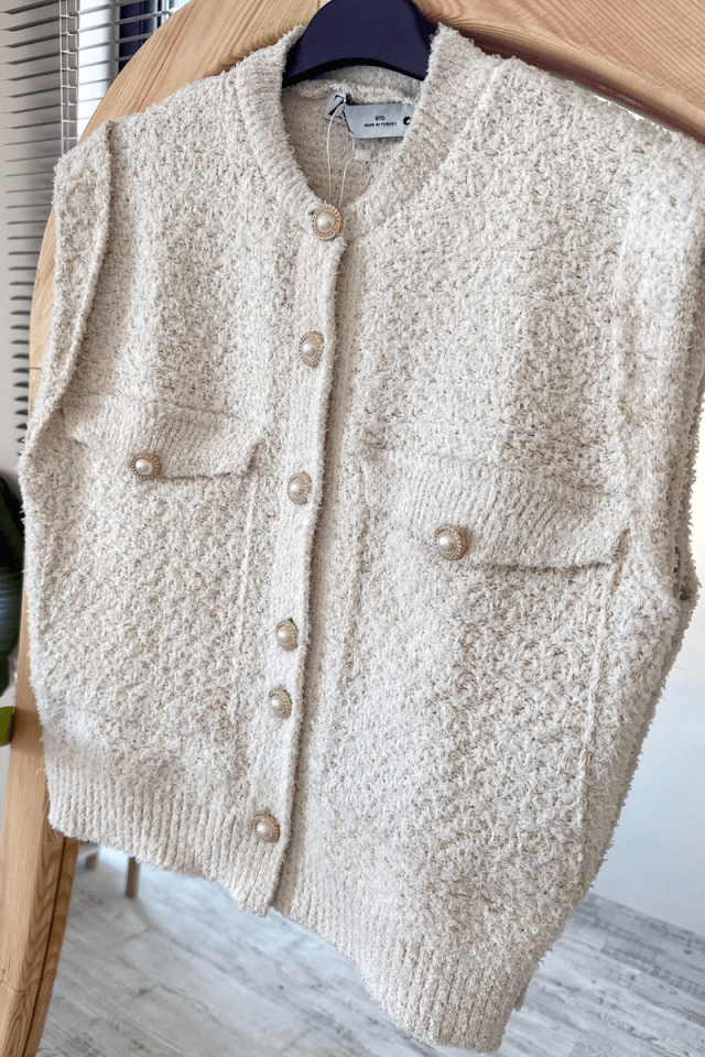 Düğmeli Ekru Yelek