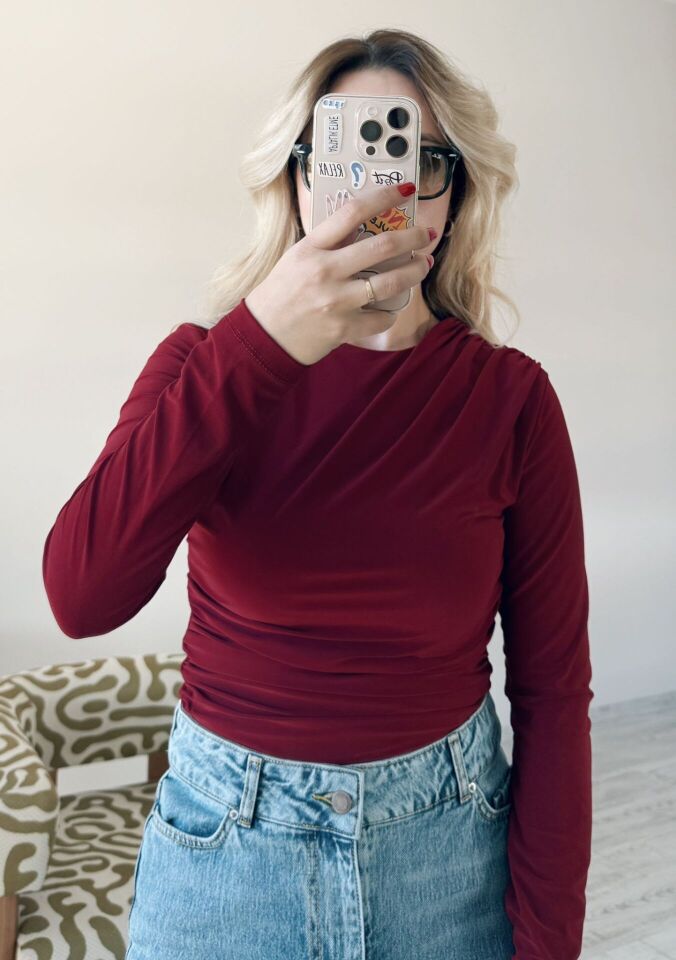 Bordo Tek Omuzda Büzgü Detaylı Body Suıt