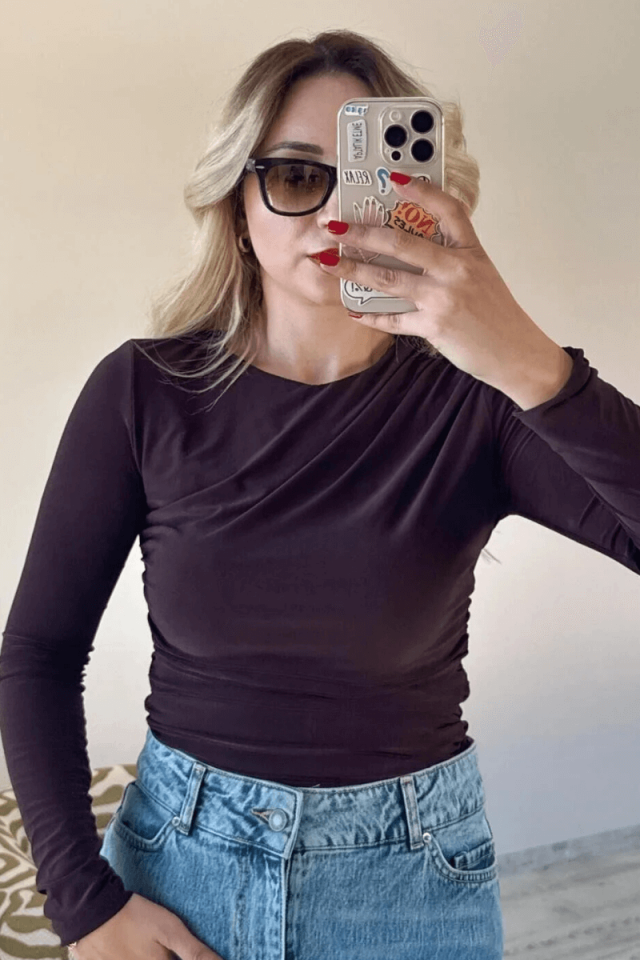 Kahverengi Tek Omuzda Büzgü Detaylı Body Suıt