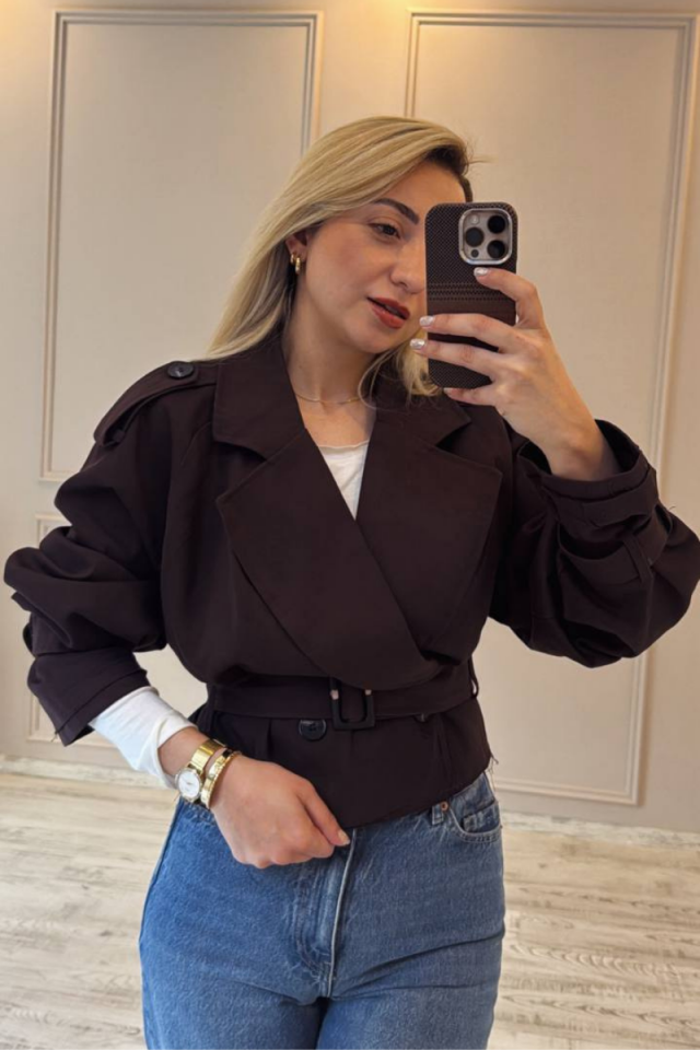 Kahverengi Kemerli Kısa Trençkot