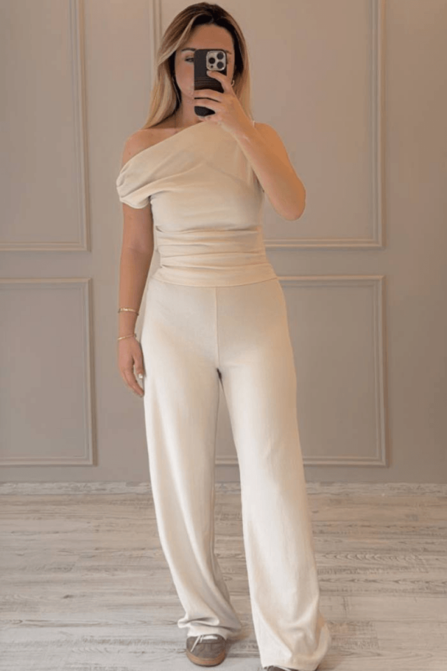 Krem Rengi Alt-Üst Takım